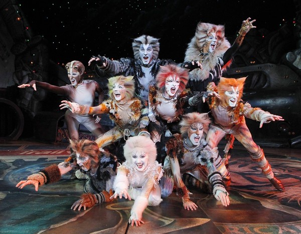 "CATS"   ...  la nouvelle Comédie musicale à Paris !