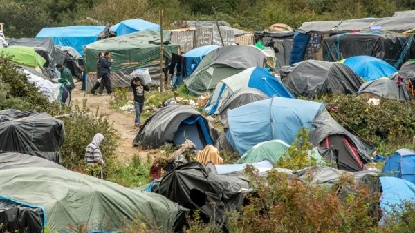 "Jungle" de Calais : le nombre de migrants a doublé !