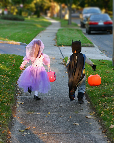 Halloween est la fête pour les enfants : soyez vigilants !