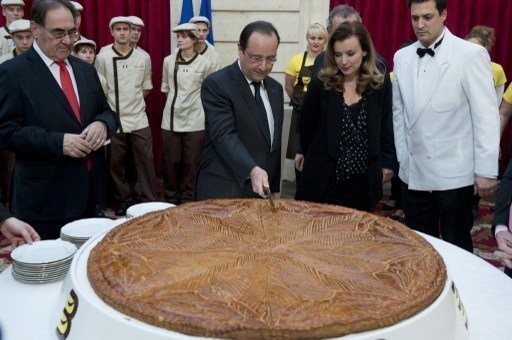 François Hollande espère avoir fini ...  son pain noir !
