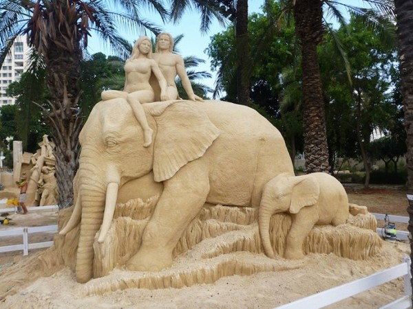 Sculptures de sable  ...  le Touquet Paris plage !