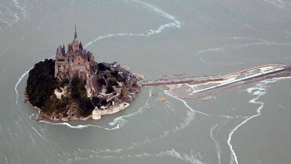 Le Mont Saint Michel   ... 