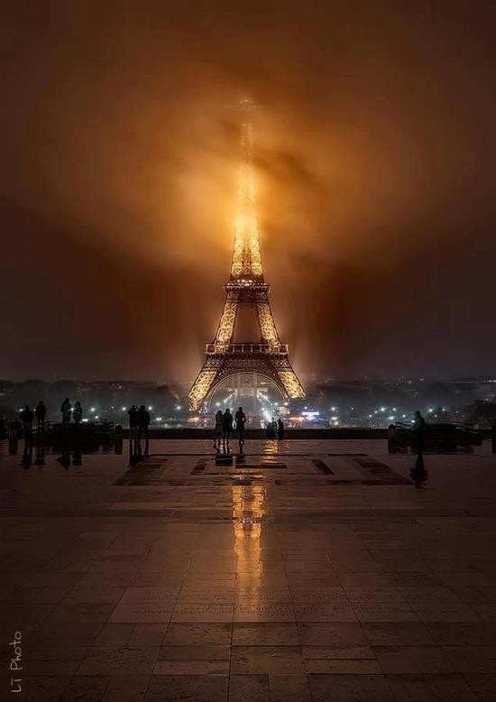 Visite de Paris     ...     the  "City of lights"  !